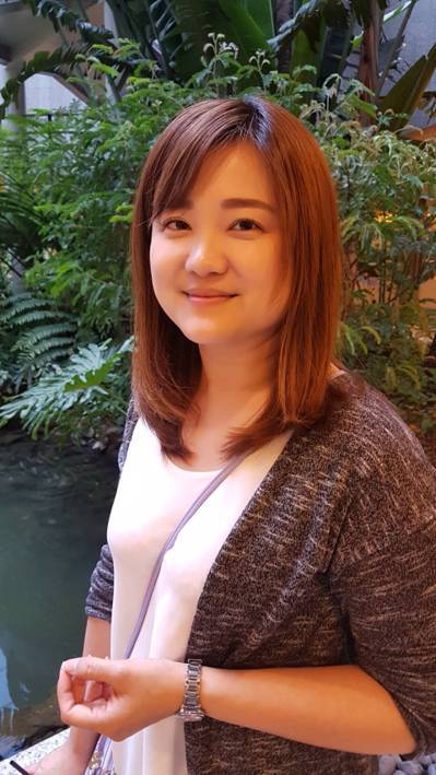 七年級的許瑞娟是某頂大博士生，又考取公費留學，但她決定放棄台灣的一切，赴香港從頭...